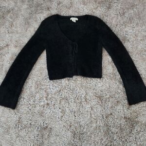 Happily Grey Fuzzy Bell Sleeve Cropped Cardigan Sweater Black Size Medium‎